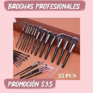Professional Makeup Brush Set - 25 Pieces